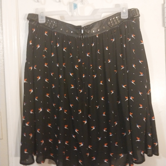 Torrid size 12 hummingbird skirt - Picture 4 of 6
